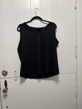 Karen Kane Sleeveless V-Neck Tank Top - Black